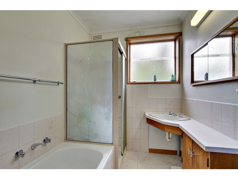 34 Roslyn Avenue, Kingston Beach TAS 7050