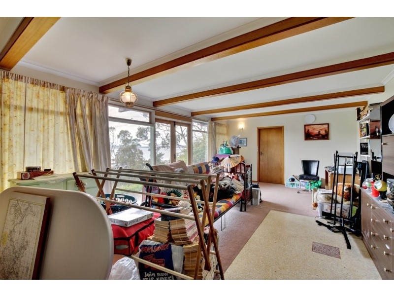 34 Roslyn Avenue, Kingston Beach TAS 7050