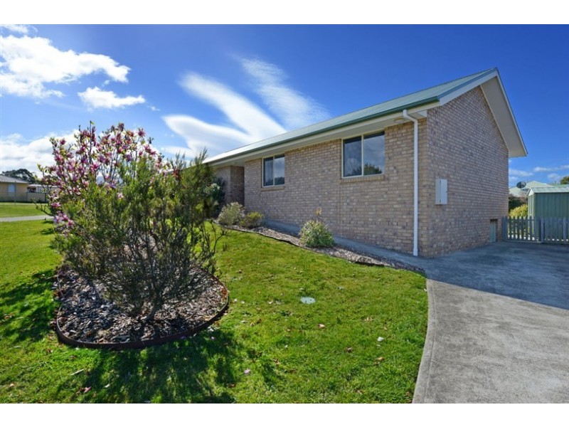 4 Guardian Court, Huntingfield TAS 7055