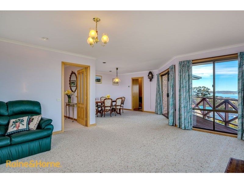 1 Citrine Road, Blackmans Bay TAS 7052