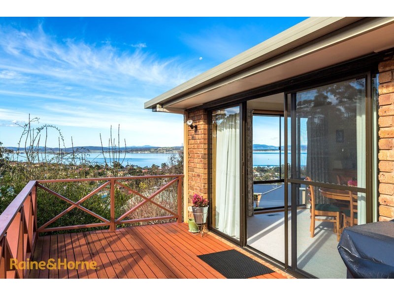 1 Citrine Road, Blackmans Bay TAS 7052