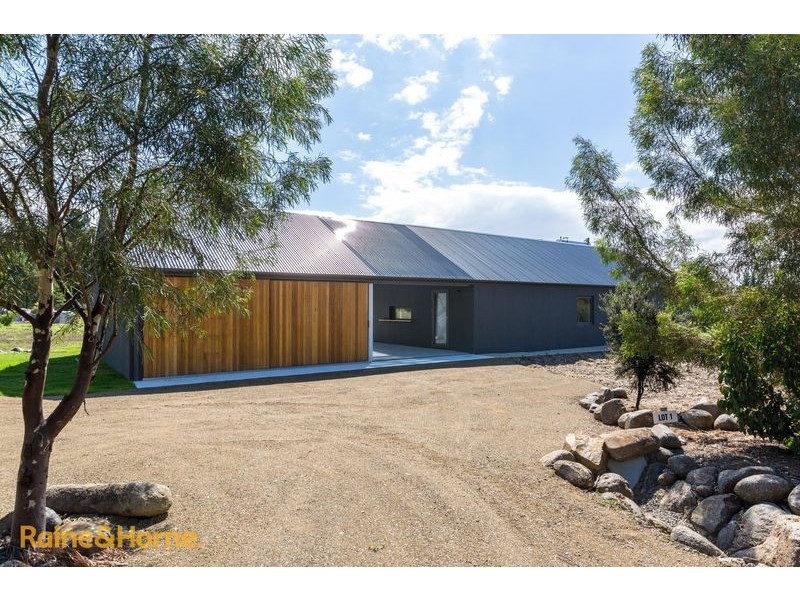 6 Weedings Way, Woodbridge TAS 7162