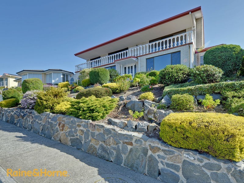 30 Invercargill Road, Mount Nelson TAS 7007