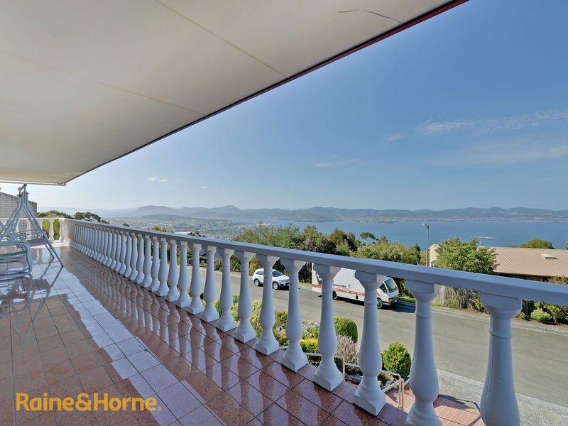 30 Invercargill Road, Mount Nelson TAS 7007