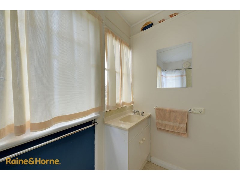 27 Myuna Road, Blackmans Bay TAS 7052