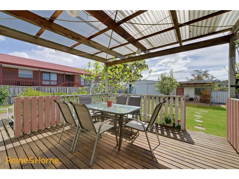 27 Myuna Road, Blackmans Bay TAS 7052