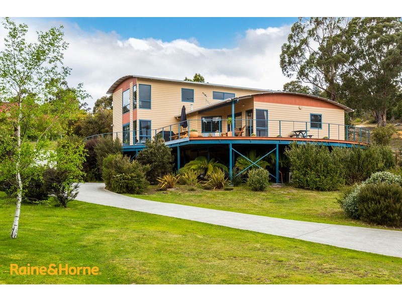 74 Lady Penrhyn Drive, Blackmans Bay TAS 7052