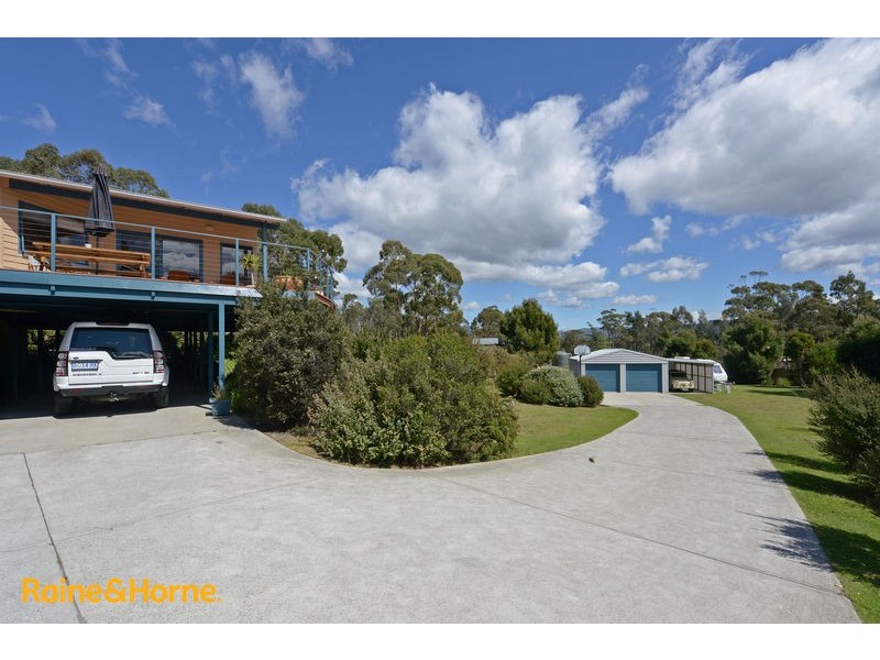 74 Lady Penrhyn Drive, Blackmans Bay TAS 7052