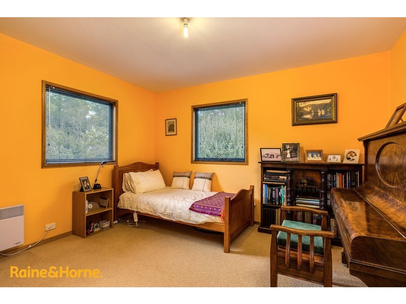 74 Lady Penrhyn Drive, Blackmans Bay TAS 7052