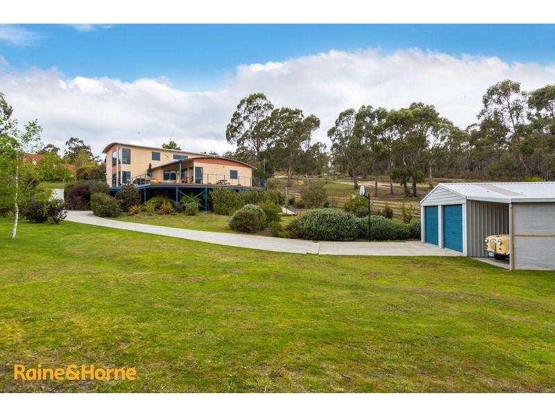 74 Lady Penrhyn Drive, Blackmans Bay TAS 7052
