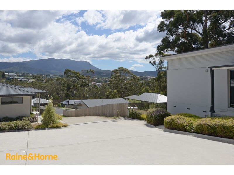 1/33 Moir Road, Kingston TAS 7050