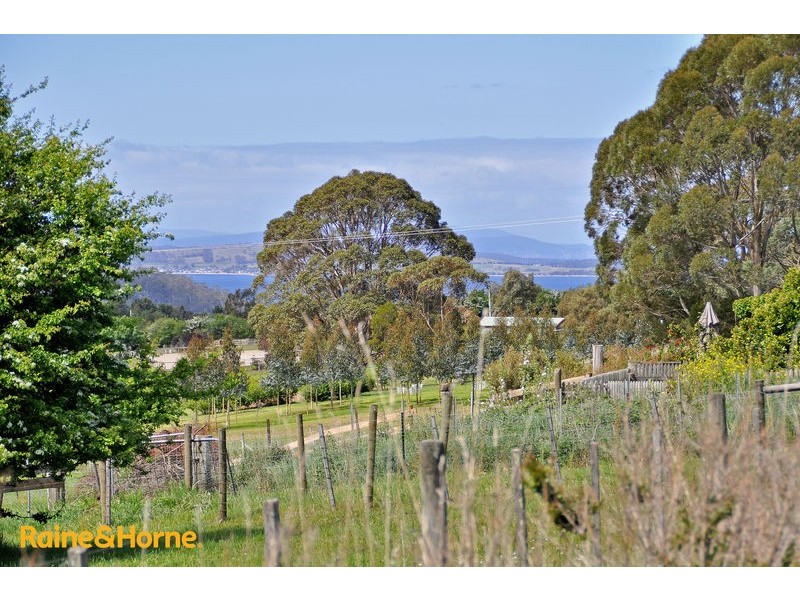 51 Leslie Road, Kingston TAS 7050