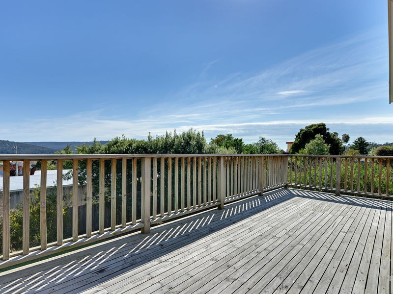 8 Baynton Street, Kingston TAS 7050