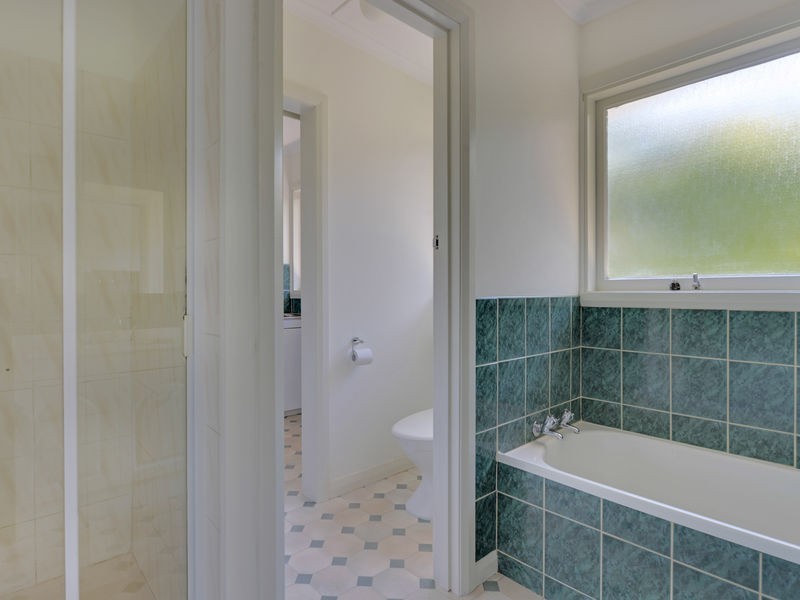 8 Baynton Street, Kingston TAS 7050