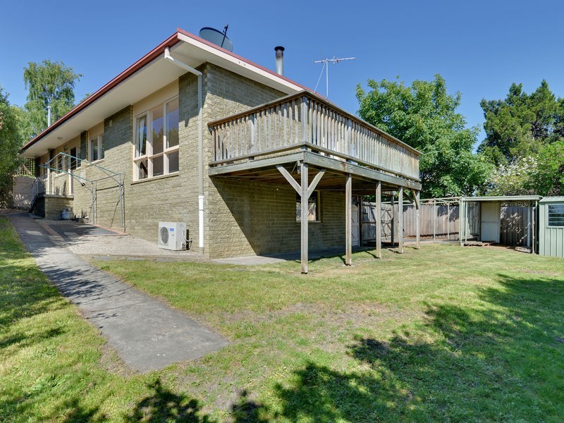 8 Baynton Street, Kingston TAS 7050