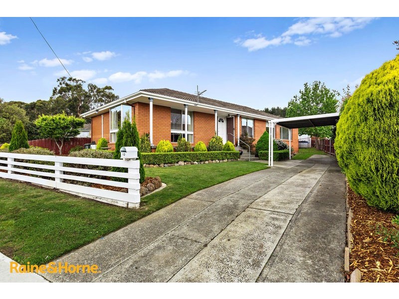 12 Corina Place, Kingston TAS 7050