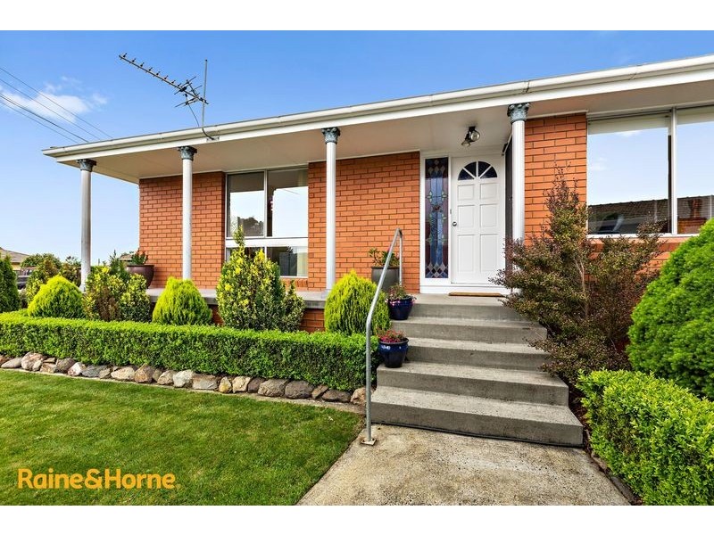 12 Corina Place, Kingston TAS 7050