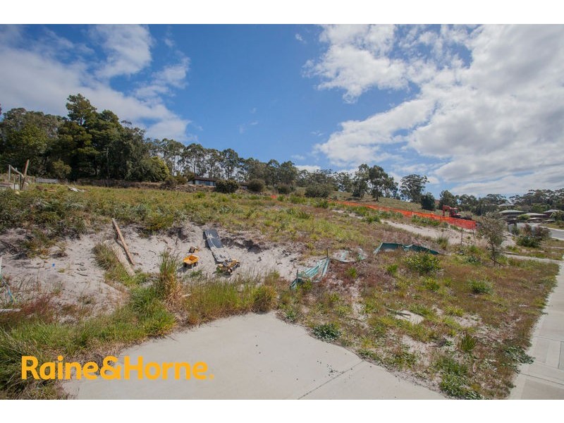 11 Caladium Place, Blackmans Bay TAS 7052