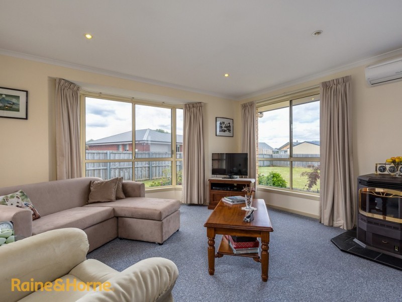 17 Bonsai Place, Margate TAS 7054