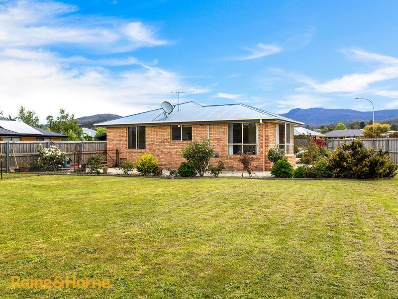 17 Bonsai Place, Margate TAS 7054