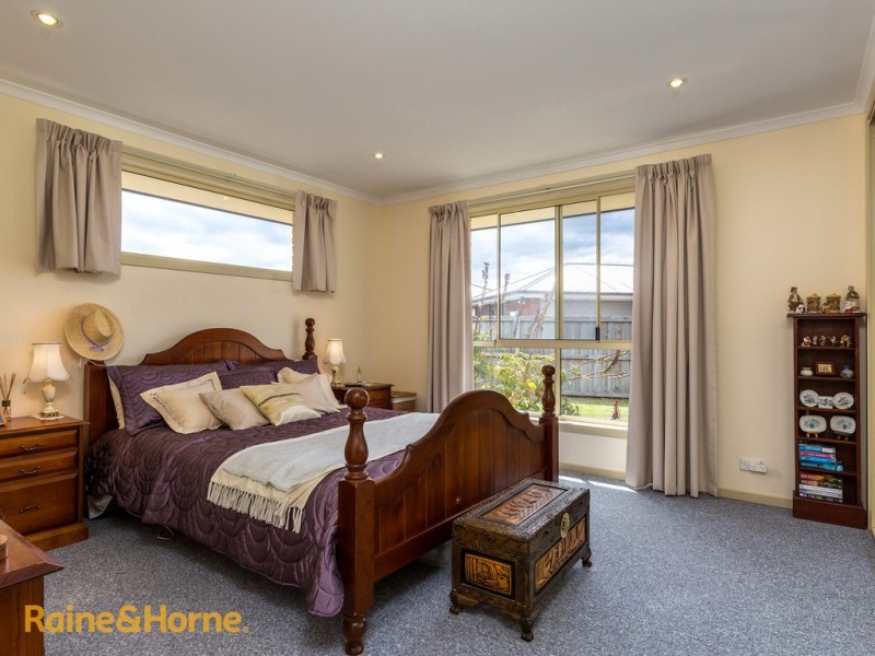 17 Bonsai Place, Margate TAS 7054