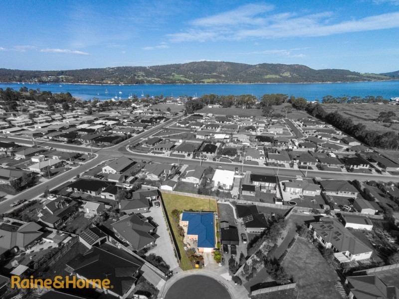 17 Bonsai Place, Margate TAS 7054