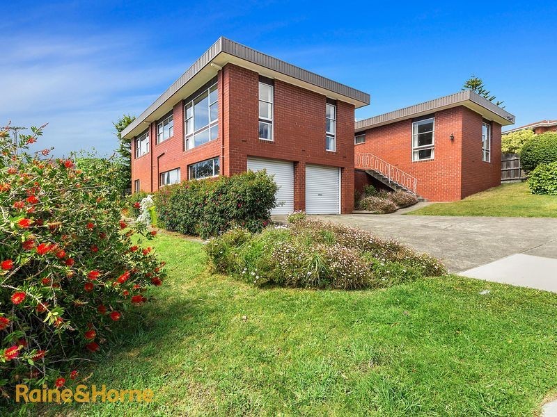 55 Illawarra Road, Blackmans Bay TAS 7052