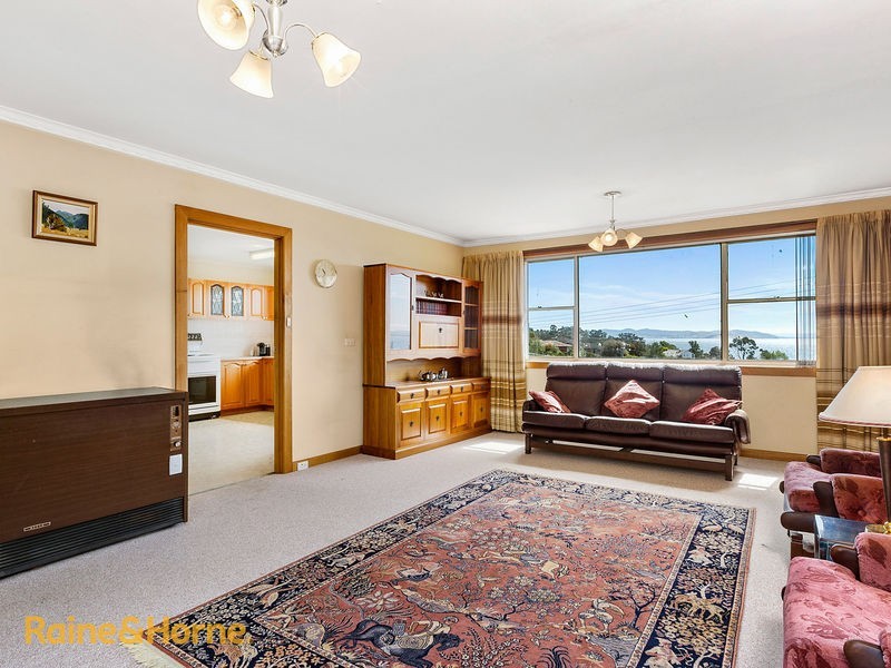 55 Illawarra Road, Blackmans Bay TAS 7052