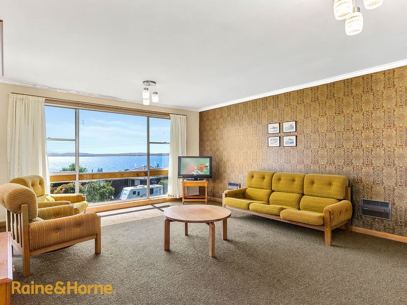 55 Illawarra Road, Blackmans Bay TAS 7052