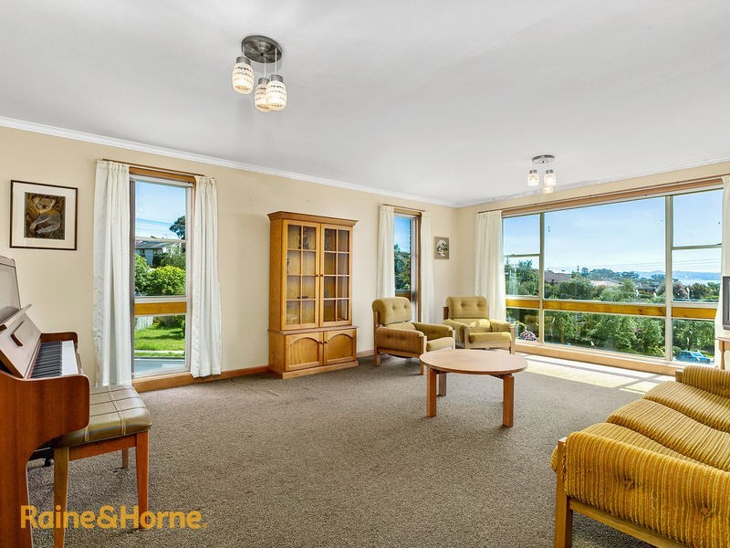 55 Illawarra Road, Blackmans Bay TAS 7052