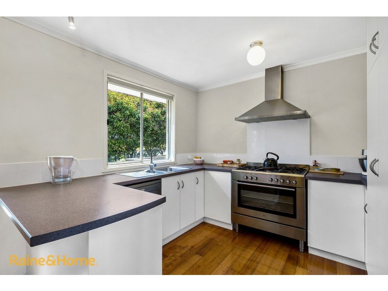 13 Pine Ave, Kingston TAS 7050