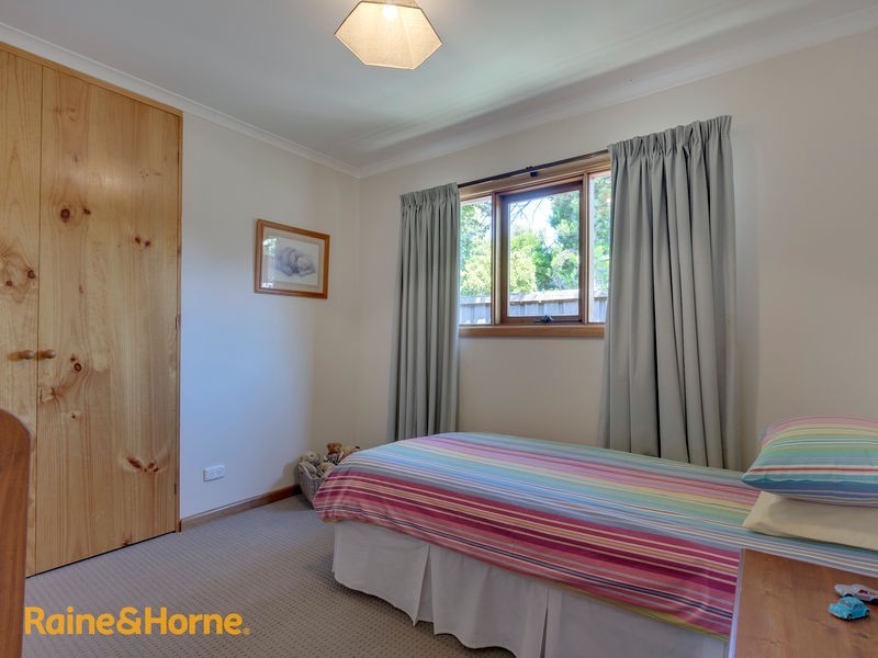 10 Gourlay Street, Blackmans Bay TAS 7052