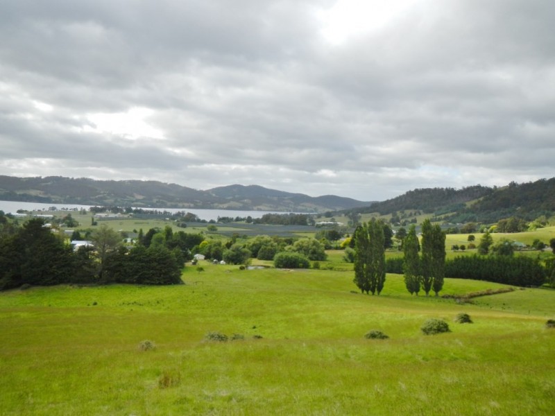 14 Kiles Road, Castle Forbes Bay TAS 7116