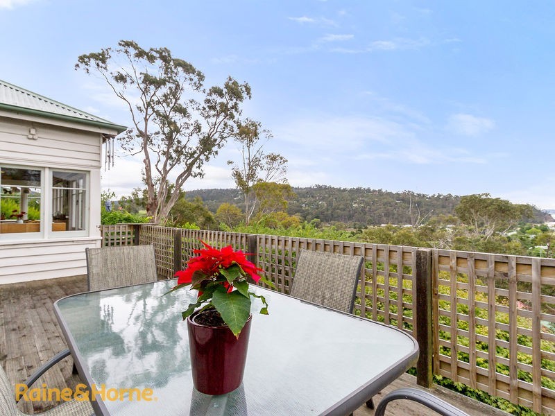 28 Roslyn Avenue, Kingston Beach TAS 7050
