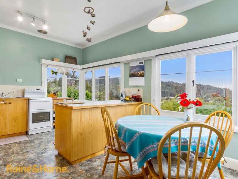 28 Roslyn Avenue, Kingston Beach TAS 7050