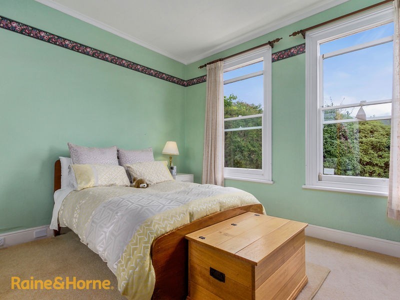 28 Roslyn Avenue, Kingston Beach TAS 7050
