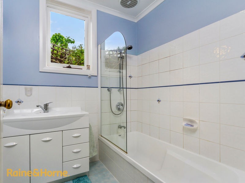28 Roslyn Avenue, Kingston Beach TAS 7050