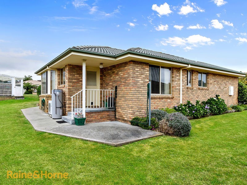 501 Village Drive, Kingston TAS 7050