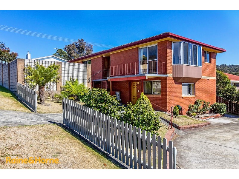 1/19 Garnett Street, Blackmans Bay TAS 7052