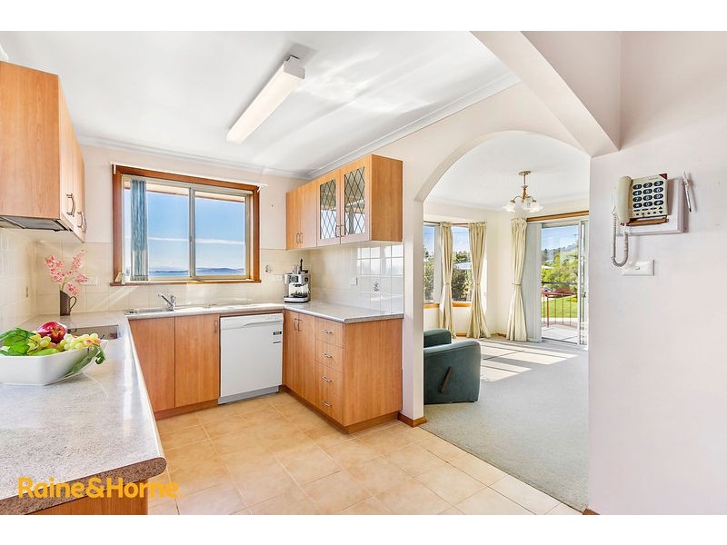 1/19 Garnett Street, Blackmans Bay TAS 7052