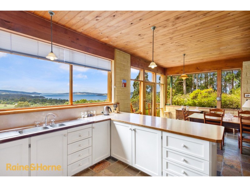 99 Thomas Road, Woodbridge TAS 7162