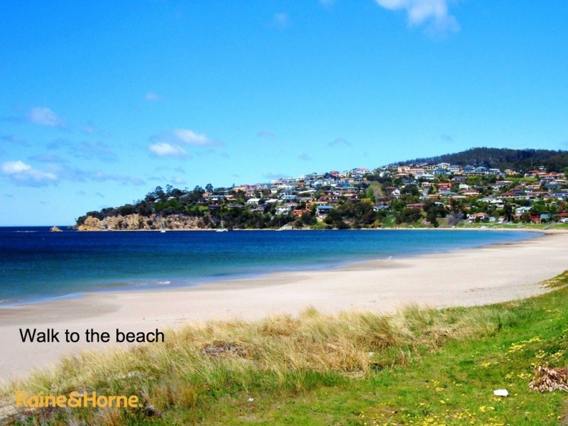 33 Blowhole Road, Blackmans Bay TAS 7052