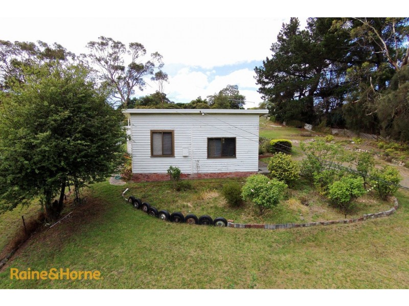33 Blowhole Road, Blackmans Bay TAS 7052