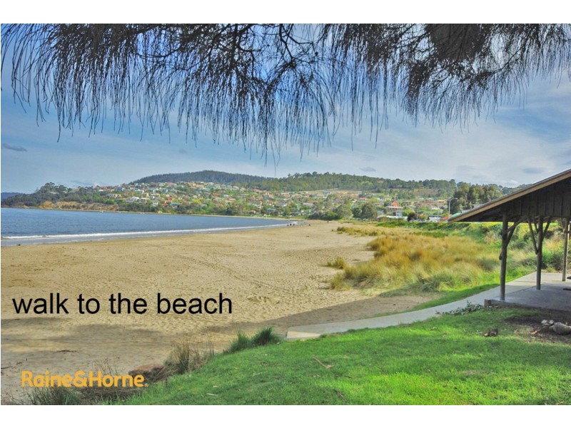 33 Blowhole Road, Blackmans Bay TAS 7052