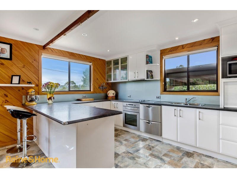 28 Talone Road, Blackmans Bay TAS 7052