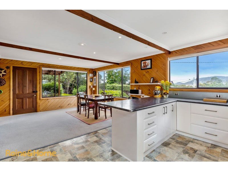 28 Talone Road, Blackmans Bay TAS 7052