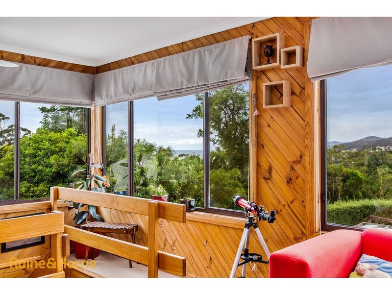 28 Talone Road, Blackmans Bay TAS 7052