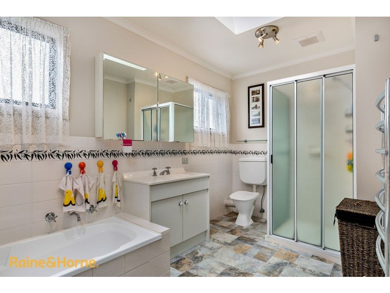 28 Talone Road, Blackmans Bay TAS 7052