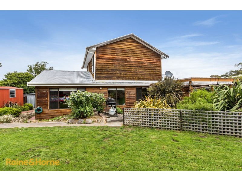 28 Talone Road, Blackmans Bay TAS 7052