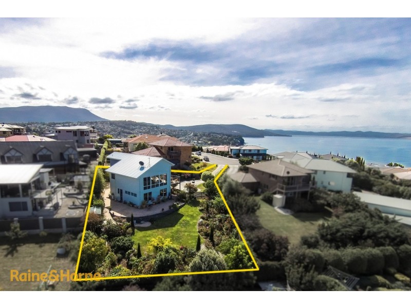 47 Tahune Crescent, Blackmans Bay TAS 7052